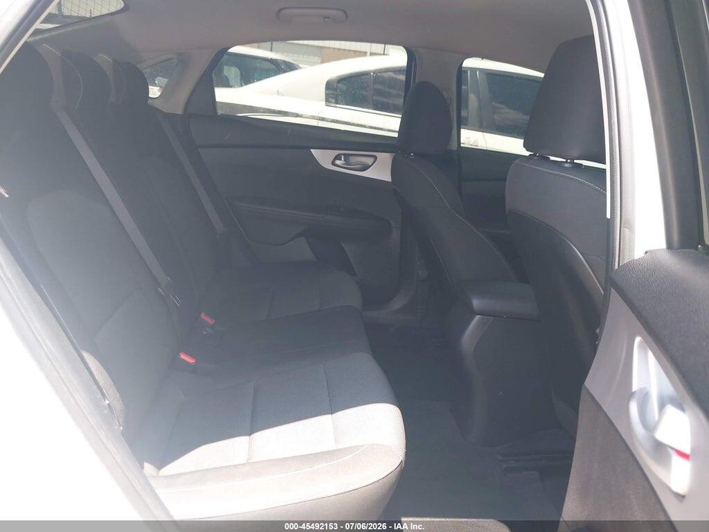 3KPF24AD3PE525875 2023 KIA FORTE photo no. 8