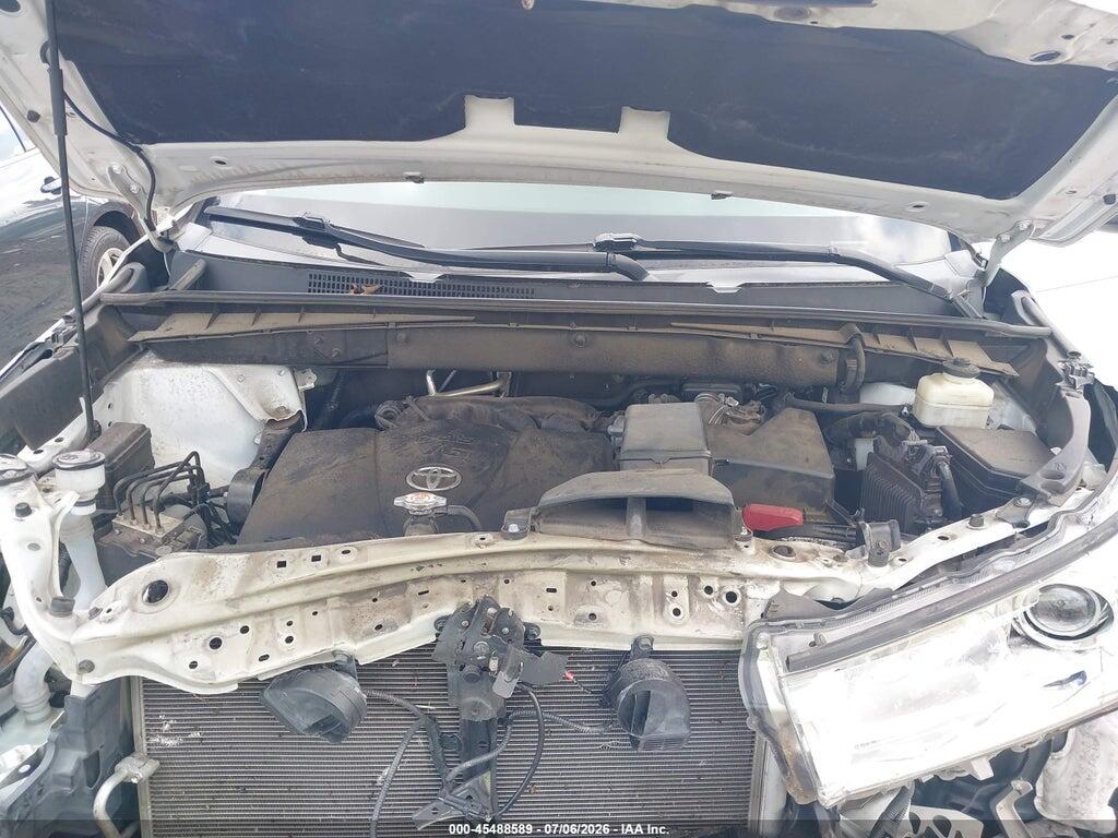 5TDKZRFH8JS550349 2018 TOYOTA HIGHLANDER photo no. 10
