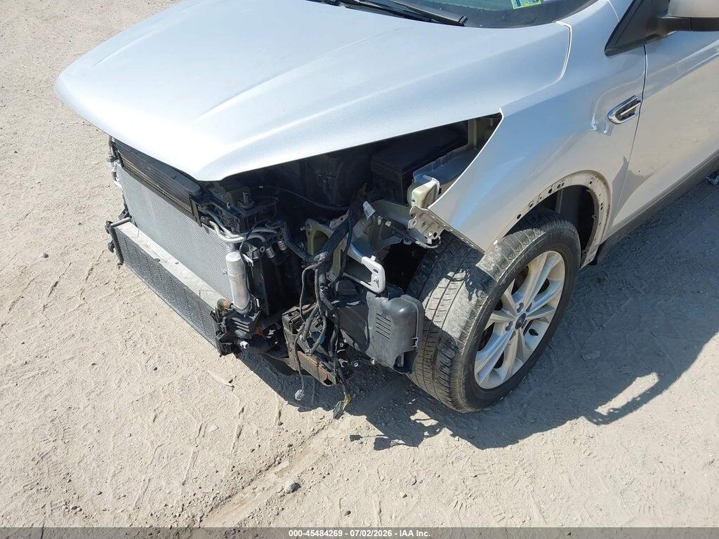 1FMCU9GD2HUD36747 2017 FORD ESCAPE photo no. 6