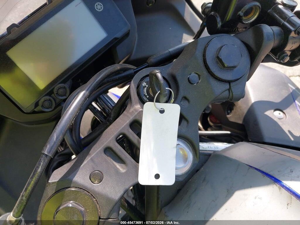 MH3RH18Y8RK017132 2024 YAMAHA YZFR3 photo no. 11