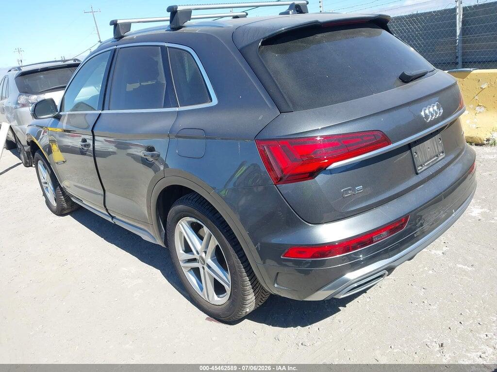 WA1E2AFY7M2069310 2021 AUDI Q5 photo no. 3