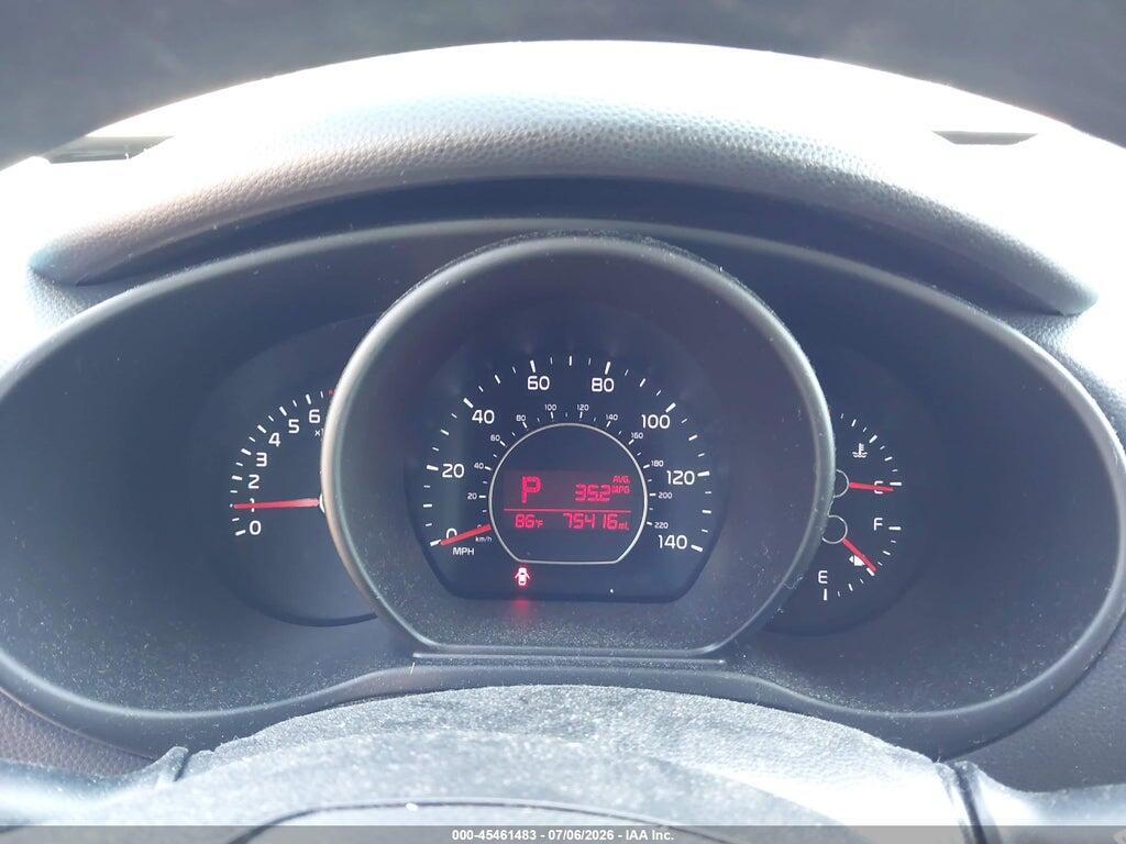 KNDJN2A24K7000496 2019 KIA SOUL photo no. 7