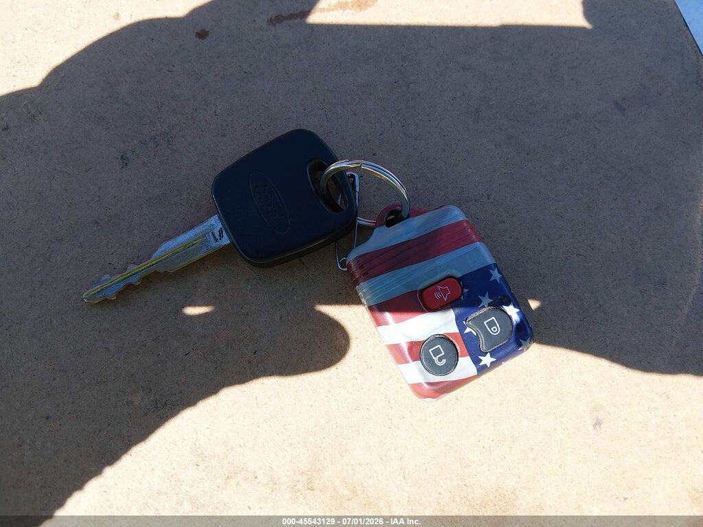 1FMCU931X3KA79174 2003 FORD ESCAPE photo no. 11