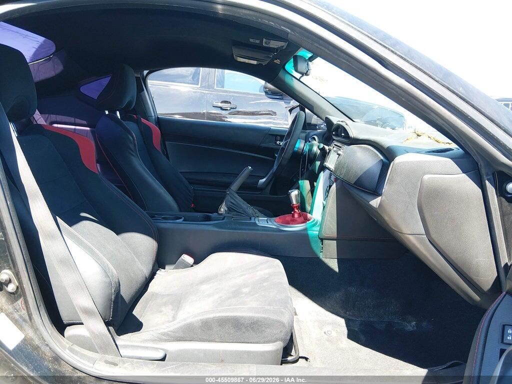 JF1ZNAA15E9704371 2014 SCION FR-S photo no. 5