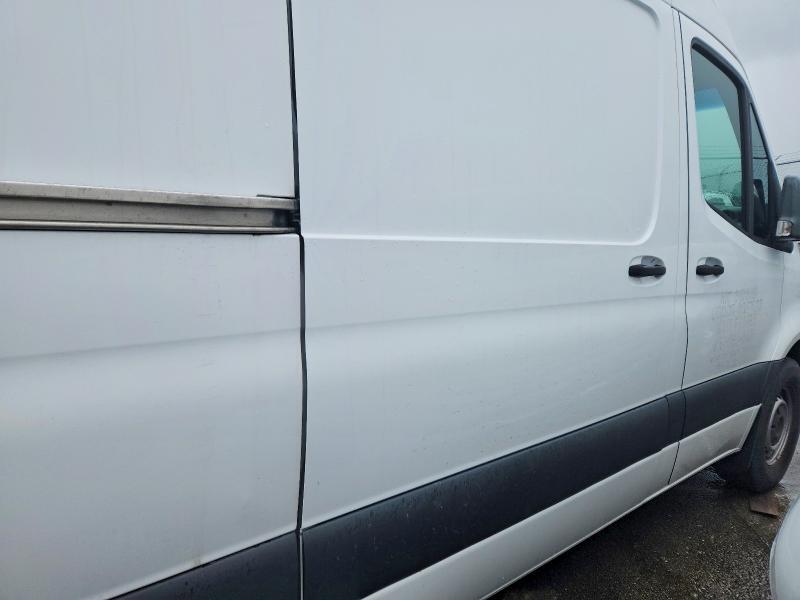 2021 MERCEDES-BENZ SPRINTER 2500 DELIVERY VAN — Фото 11 из 13