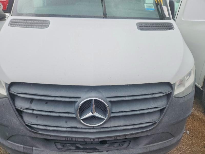 2021 MERCEDES-BENZ SPRINTER 2500 DELIVERY VAN — Фото 12 из 13