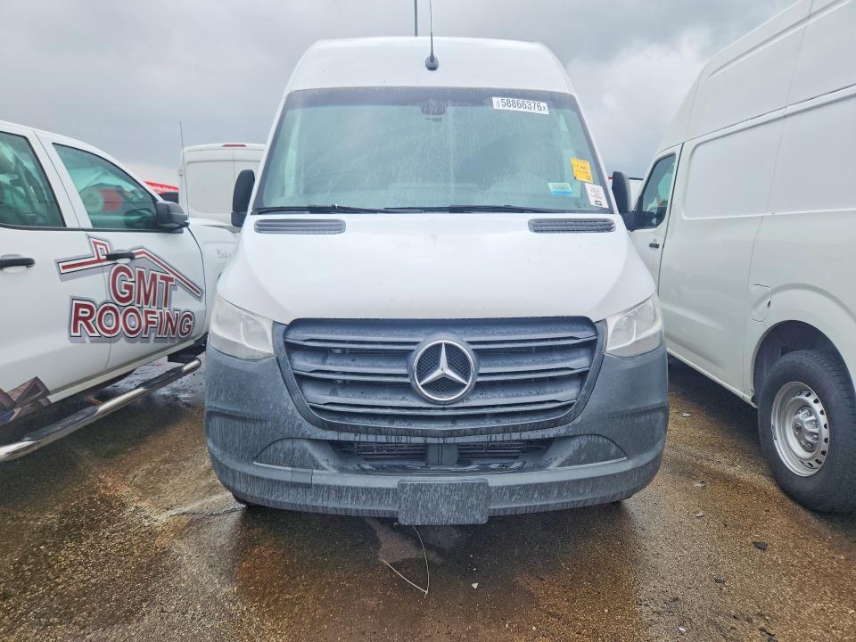 2021 MERCEDES-BENZ SPRINTER 2500 DELIVERY VAN — Фото 5 из 13
