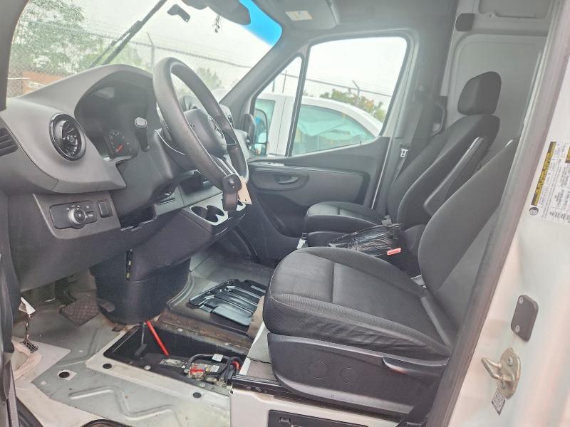 2021 MERCEDES-BENZ SPRINTER 2500 DELIVERY VAN — Фото 7 из 13