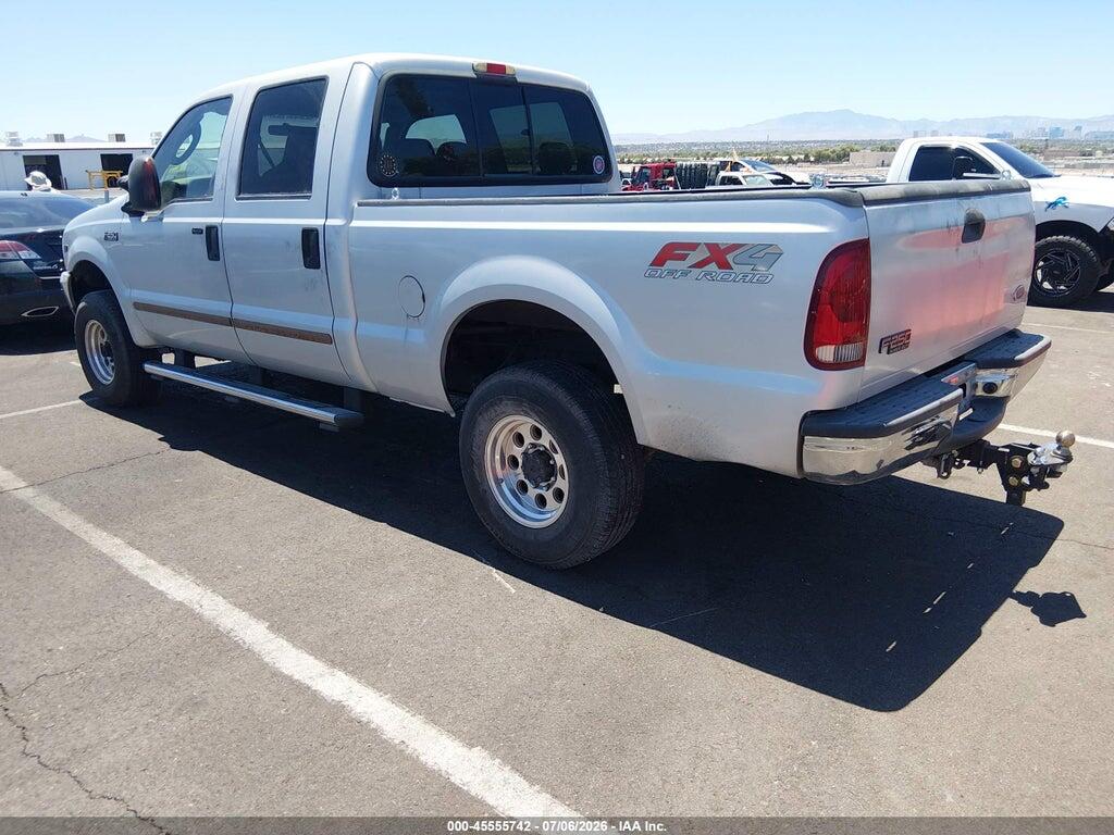 1FTNW21SX4EC23574 2004 FORD F-250 photo no. 3