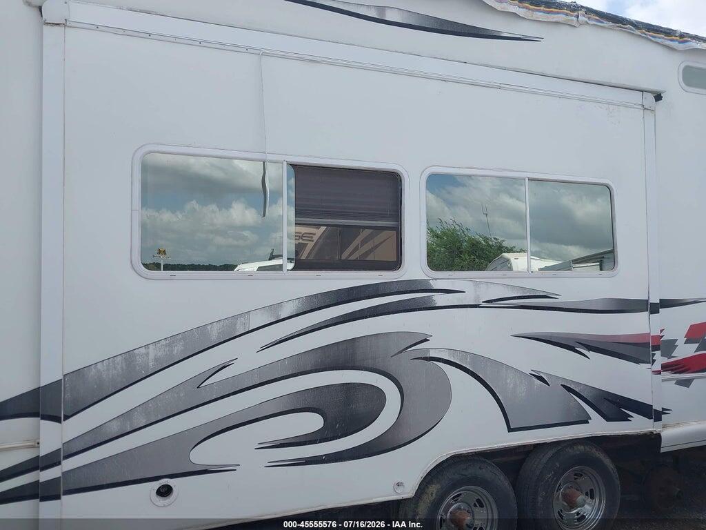 5HRSS403X7C019511 2007 WEEKEND WARRIOR TOY HAULER photo no. 6