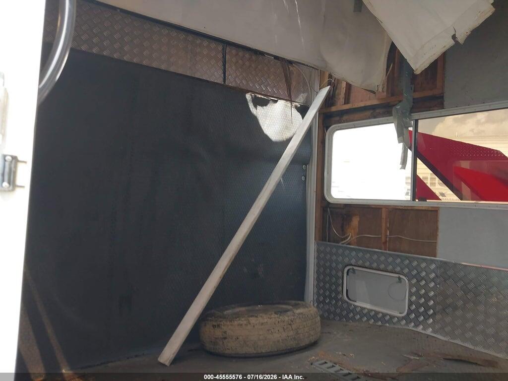 5HRSS403X7C019511 2007 WEEKEND WARRIOR TOY HAULER photo no. 8