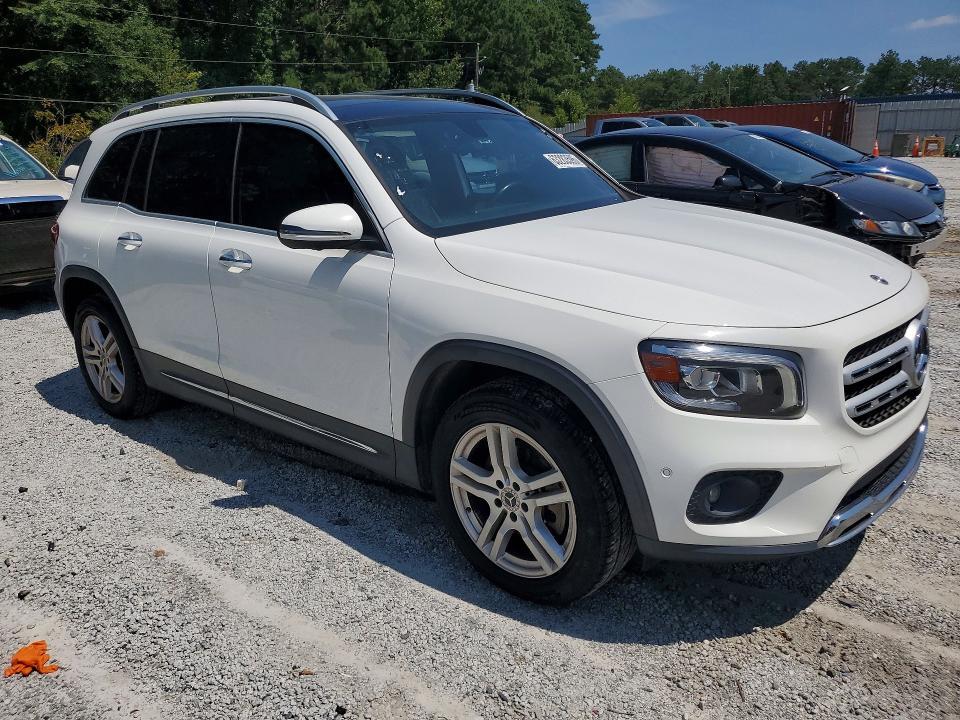 2020 MERCEDES-BENZ GLB 250 4MATIC — Фото 4 из 13