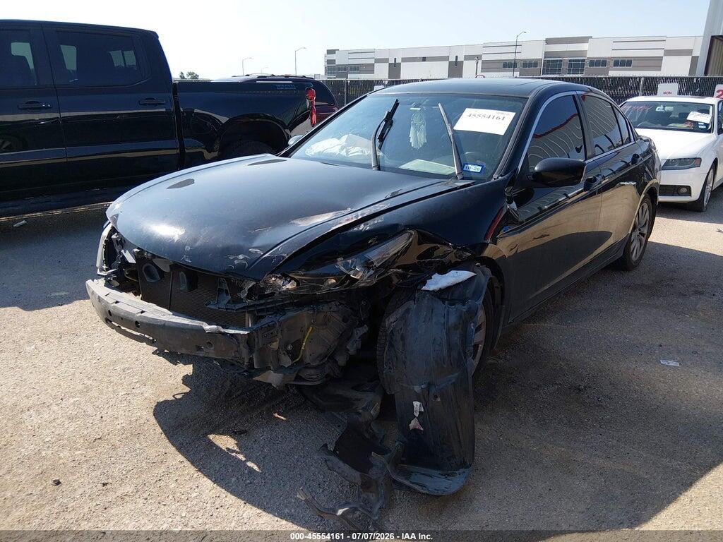 1HGCP2F84BA126345 2011 HONDA ACCORD photo no. 2