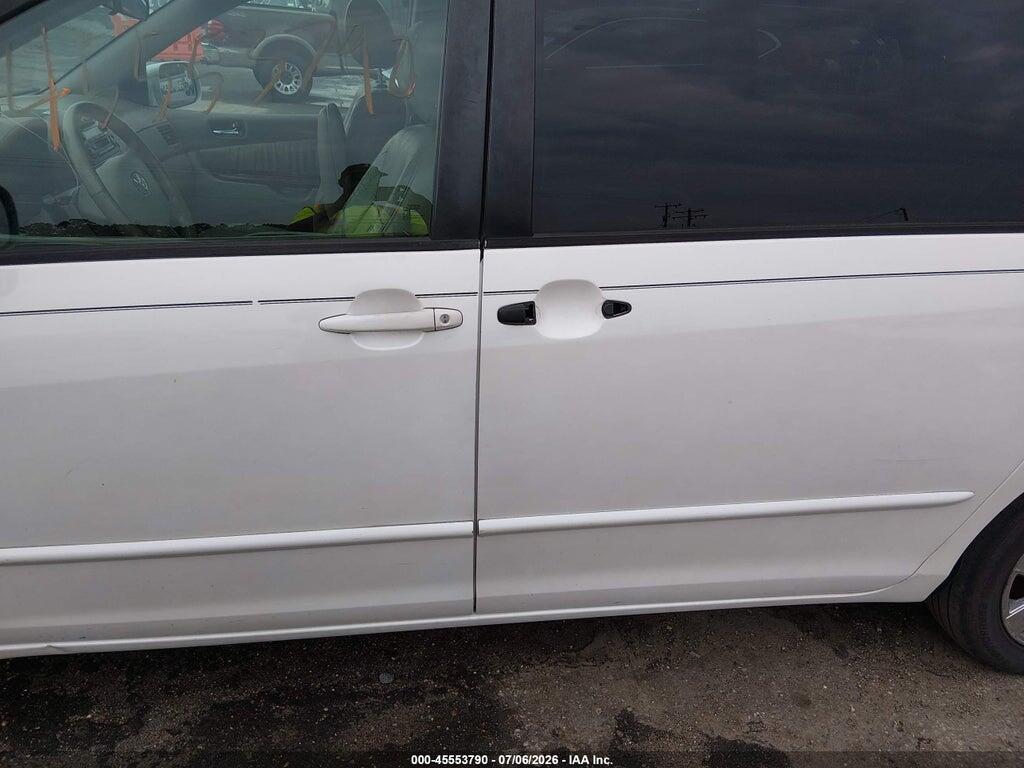 5TDZA22CX4S070891 2004 TOYOTA SIENNA photo no. 6