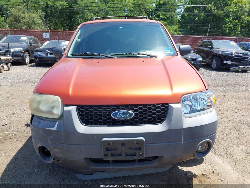 1FMCU93196KB57030 2006 FORD ESCAPE photo no. 12