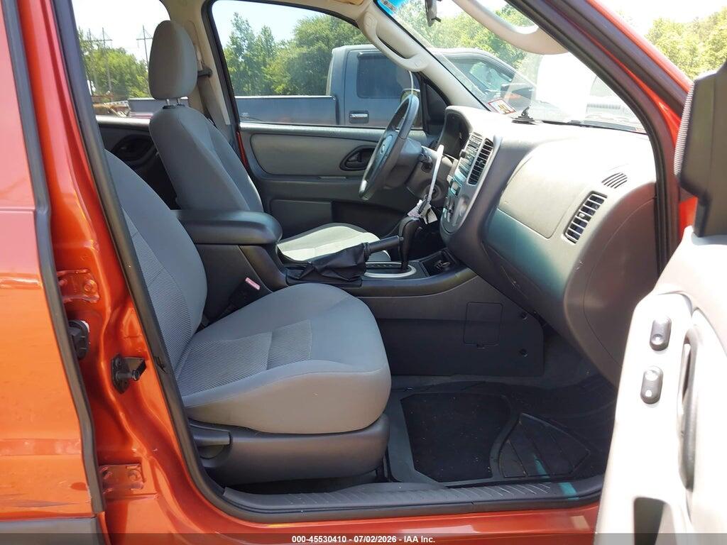 1FMCU93196KB57030 2006 FORD ESCAPE photo no. 5