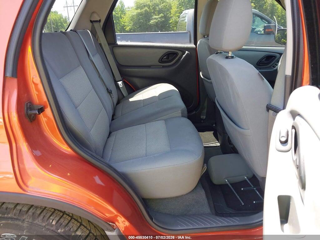 1FMCU93196KB57030 2006 FORD ESCAPE photo no. 8