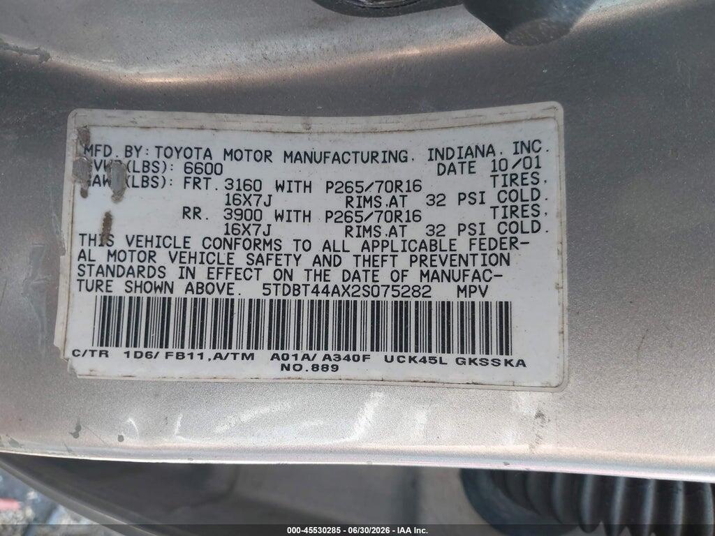 5TDBT44AX2S075282 2002 TOYOTA SEQUOIA photo no. 9