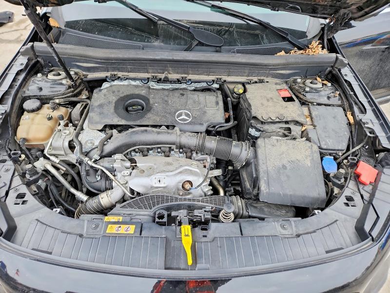 2020 MERCEDES-BENZ GLB 250 4MATIC — Фото 12 из 14