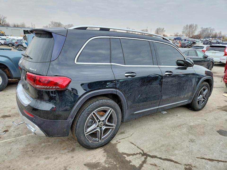 2020 MERCEDES-BENZ GLB 250 4MATIC — Фото 3 из 14