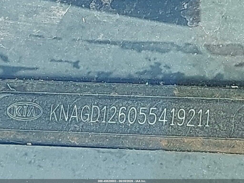 KNAGD126055419211 2005 KIA OPTIMA photo no. 9