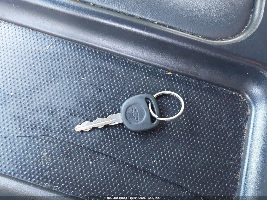 2GCEK19T121422787 2002 CHEVROLET SILVERADO 1500 photo no. 11
