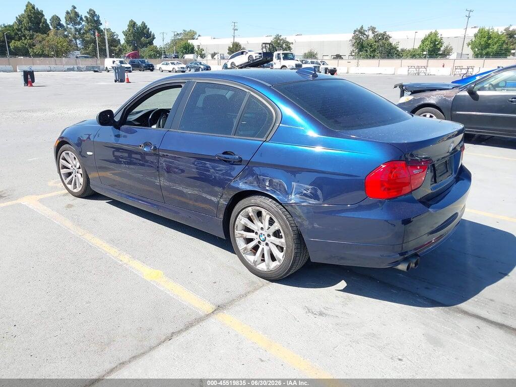 WBAPH5G58BNM73640 2011 BMW 328I photo no. 3