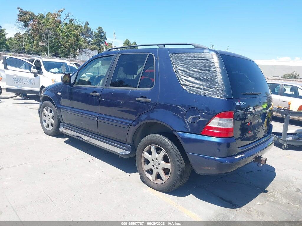 4JGAB54EXYA152533 2000 MERCEDES-BENZ ML 320 photo no. 3
