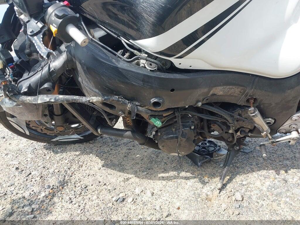 JS1GX72A082104278 2008 SUZUKI GSX1300 photo no. 9