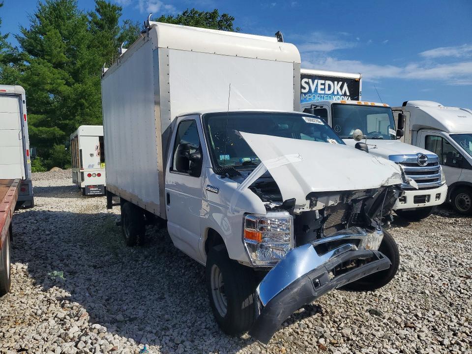 2019 FORD ECONOLINE E350 SUPER DUTY CUTAWAY VAN — Фото 4 из 13