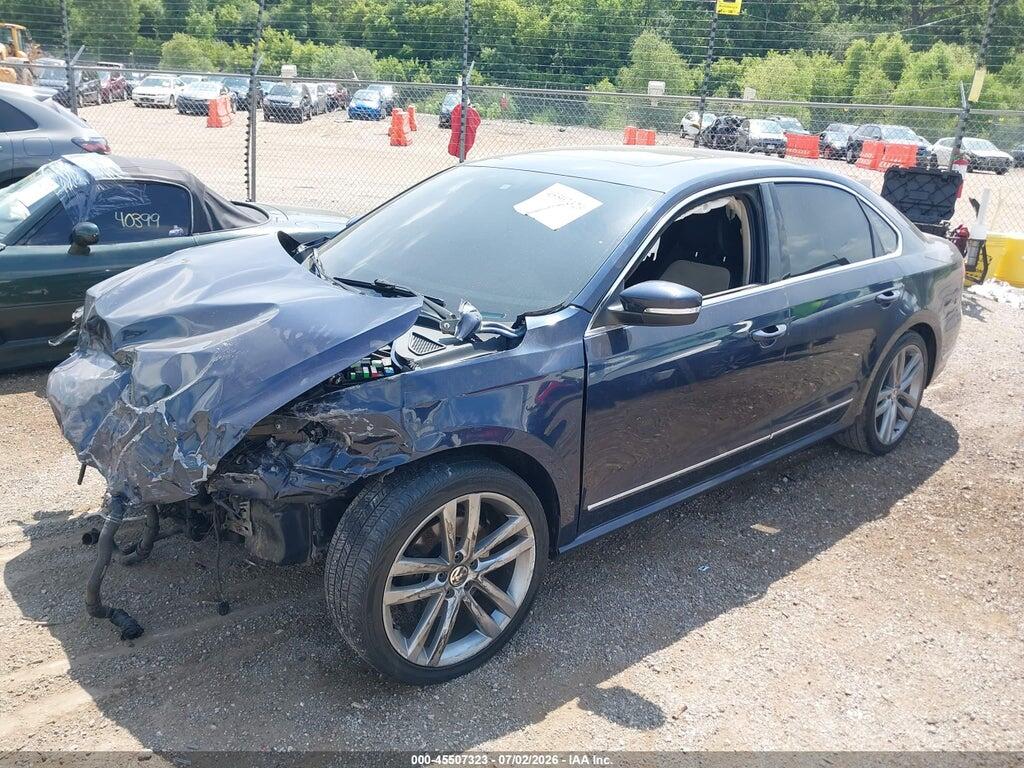 1VWBV7A3XFC047200 2015 VOLKSWAGEN PASSAT photo no. 2