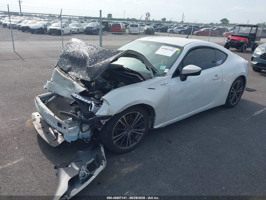 JF1ZNAA15D2724692 2013 SCION FR-S photo no. 2