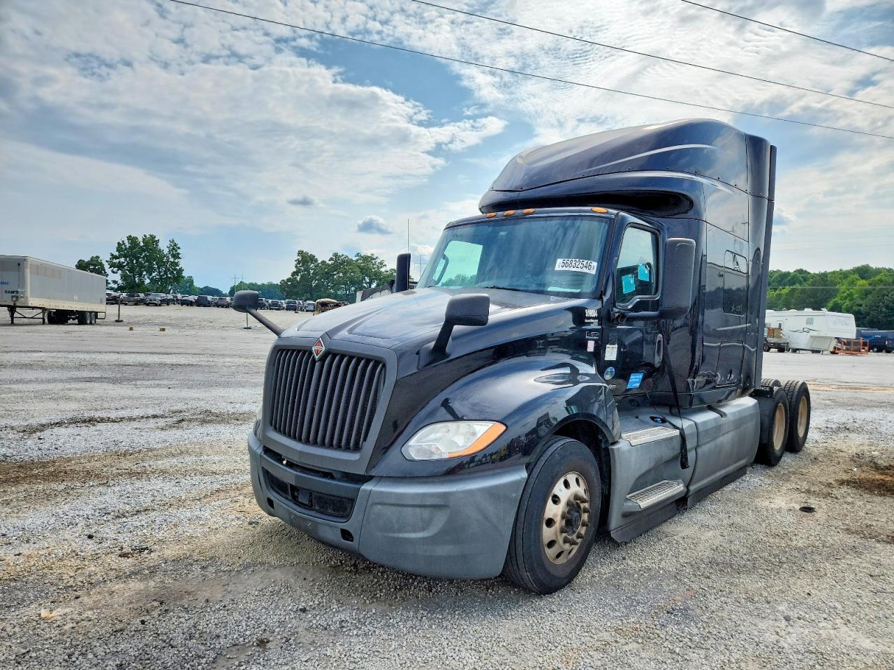 2019 INTERNATIONAL LT625 SEMI TRUCK 512500 MILES NEEDS 2 BATTARIES — Фото 2 из 10