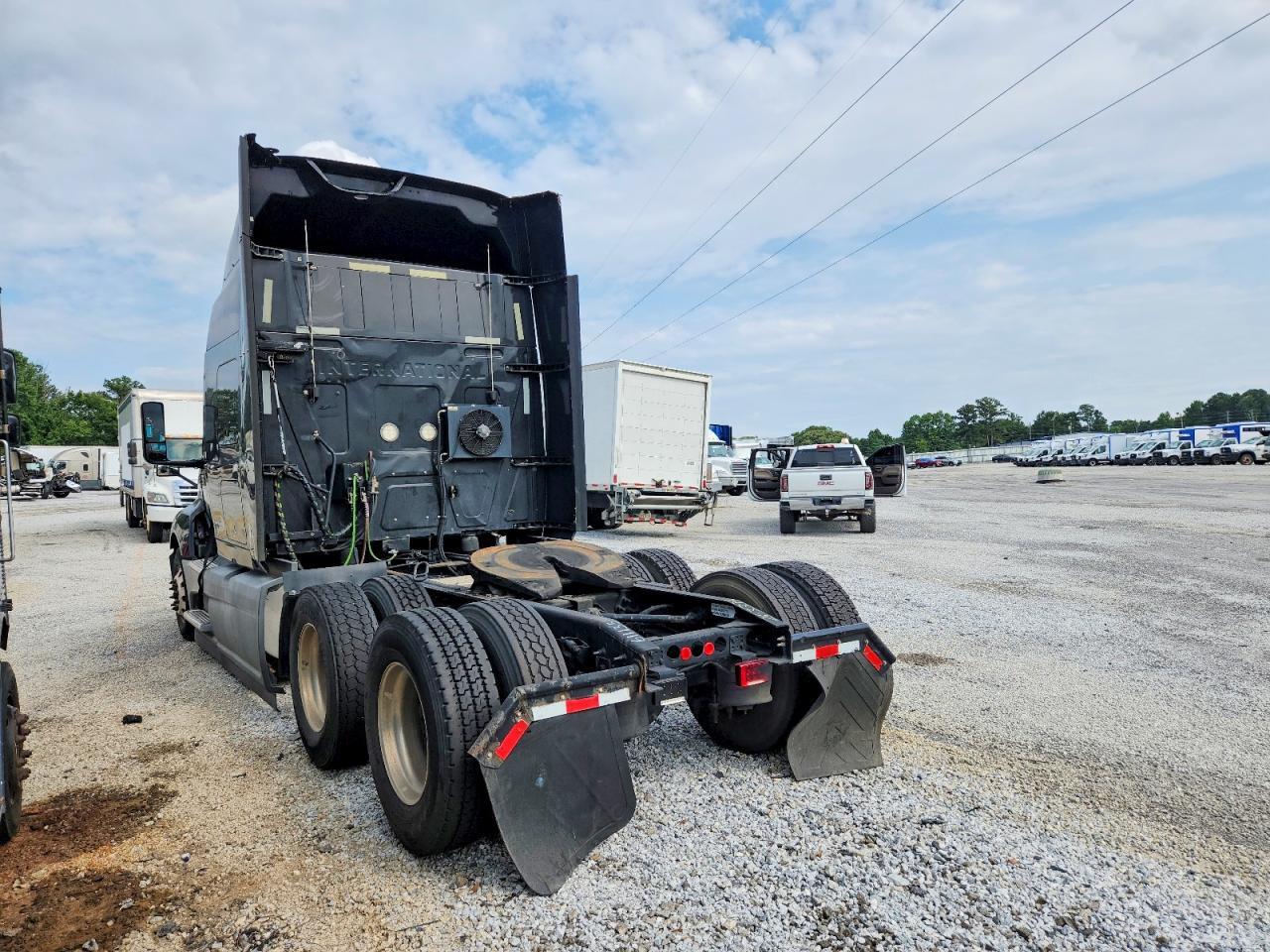 2019 INTERNATIONAL LT625 SEMI TRUCK 512500 MILES NEEDS 2 BATTARIES — Фото 3 из 10