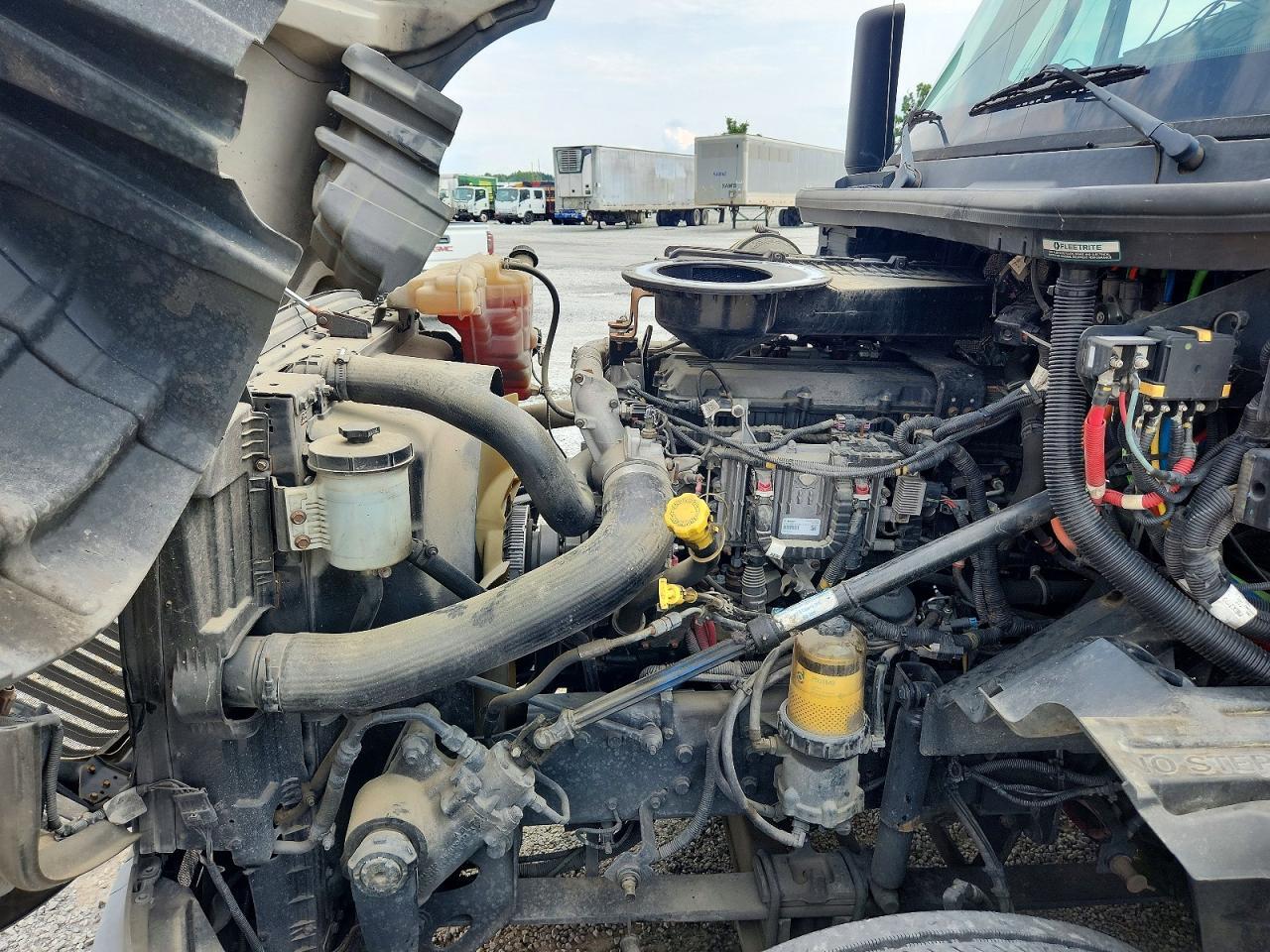 2019 INTERNATIONAL LT625 SEMI TRUCK 512500 MILES NEEDS 2 BATTARIES — Фото 7 из 10