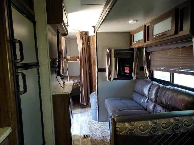 2019 KEYSTONE ZINGER CAMPER — Фото 6 из 10
