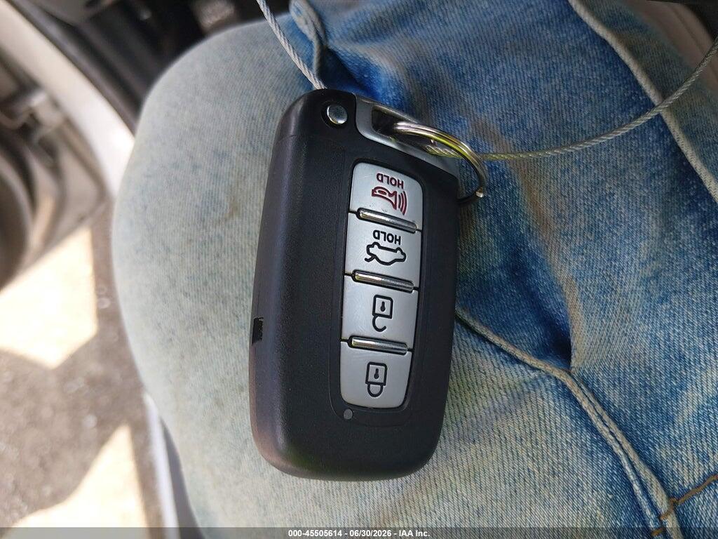 5NPEC4AC2BH242081 2011 HYUNDAI SONATA photo no. 11