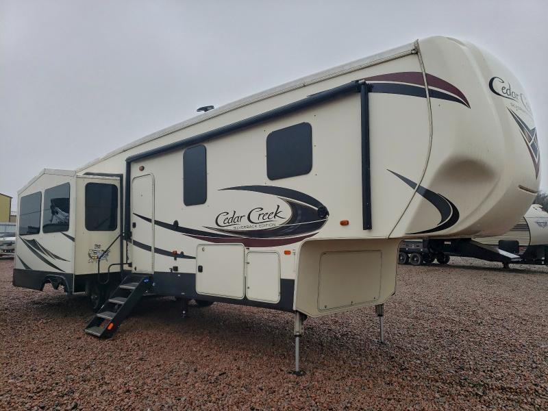2018 CEDAR CREEK SILVERBACK 4X4FCRL20JS219219