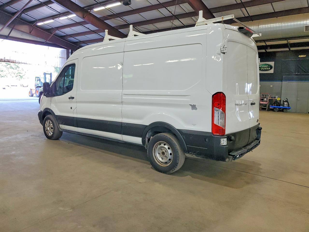 2018 FORD TRANSIT T-150 — Фото 2 из 13