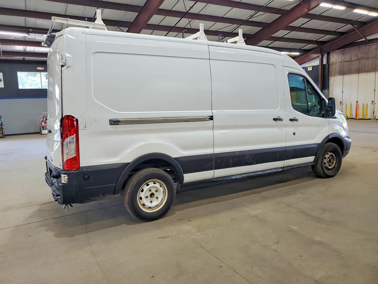 2018 FORD TRANSIT T-150 — Фото 3 из 13