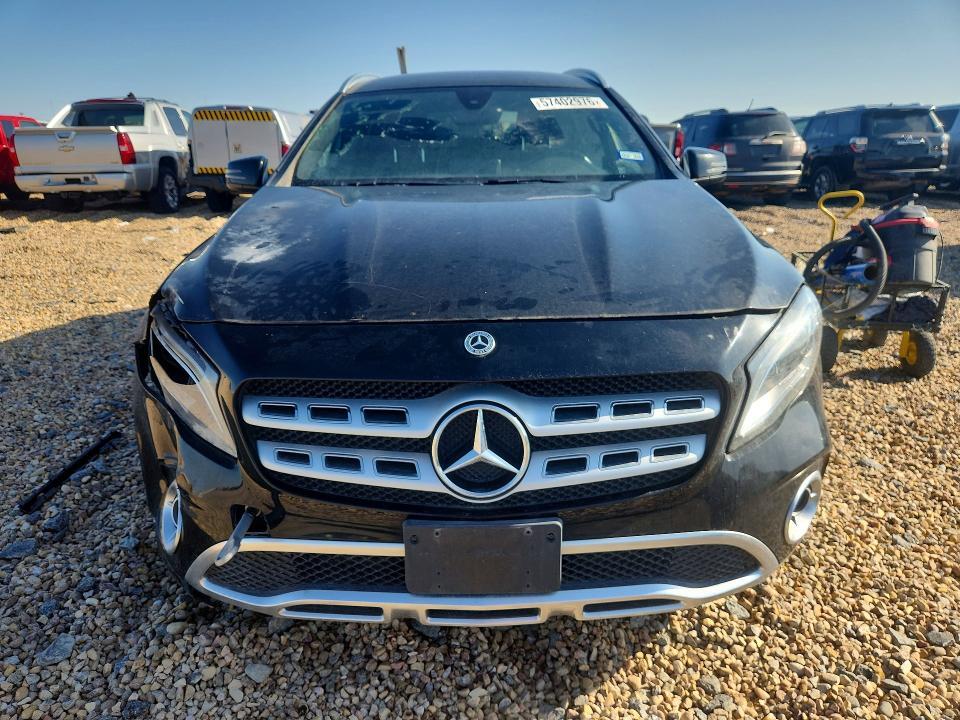 2020 MERCEDES-BENZ GLA 250 — Фото 5 из 12