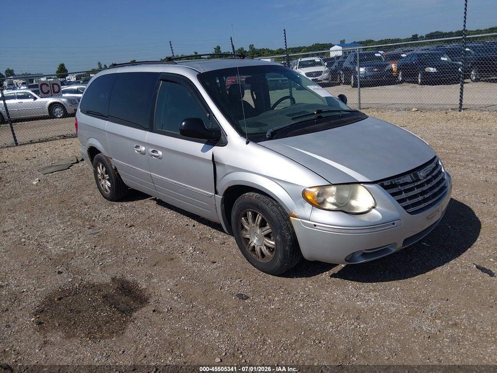 2C4GP54L35R208611 2005 CHRYSLER TOWN & COUNTRY photo no. 1