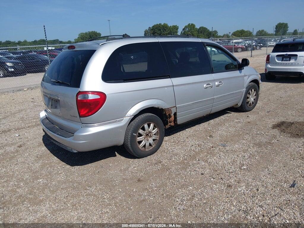 2C4GP54L35R208611 2005 CHRYSLER TOWN & COUNTRY photo no. 4