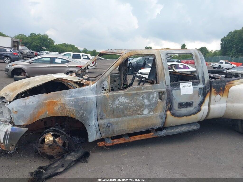 1FTWW33F5YEA32256 2000 FORD F-350 photo no. 11