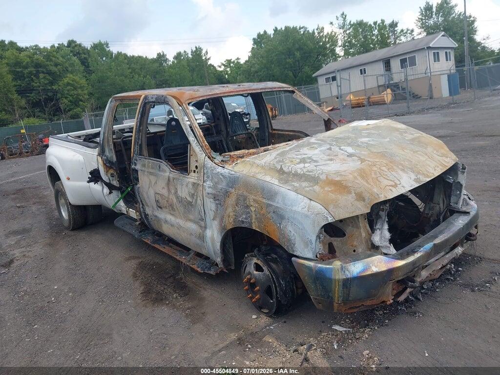 1FTWW33F5YEA32256 2000 FORD F-350 photo no. 2