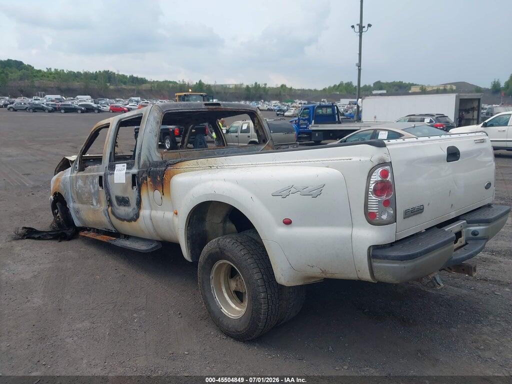 1FTWW33F5YEA32256 2000 FORD F-350 photo no. 4