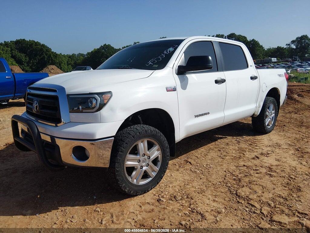 5TFEY5F19BX108137 2011 TOYOTA TUNDRA photo no. 2
