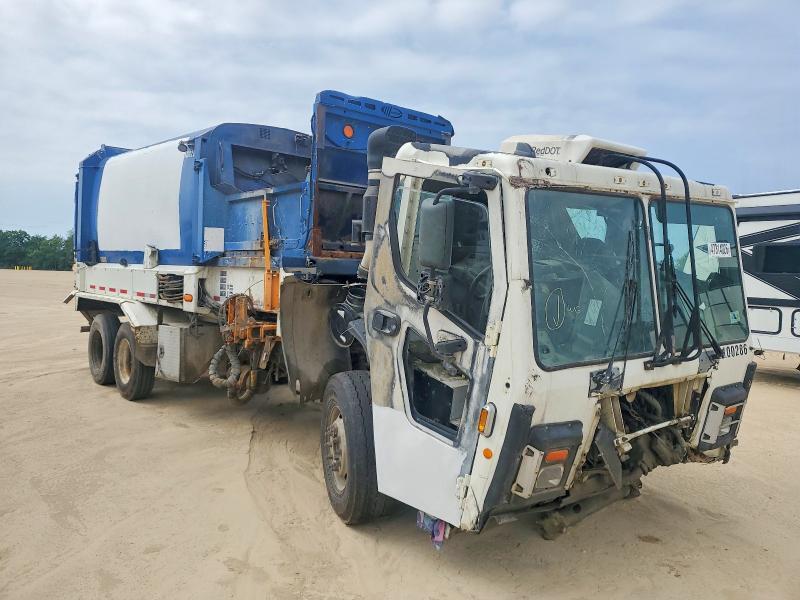 2018 MACK LR 1M2LR06CXJM003286