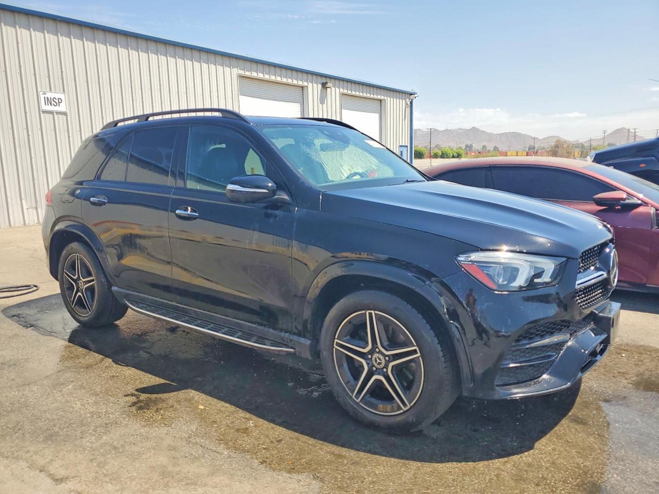 2020 MERCEDES-BENZ GLE 350 — Фото 4 из 14