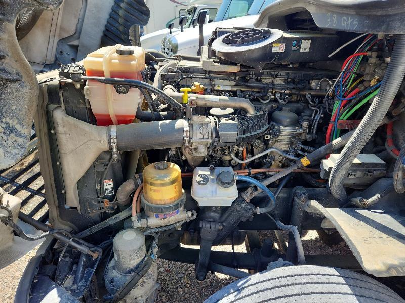 2016 FREIGHTLINER CASCADIA 125 SEMI TRUCK — Фото 7 из 10
